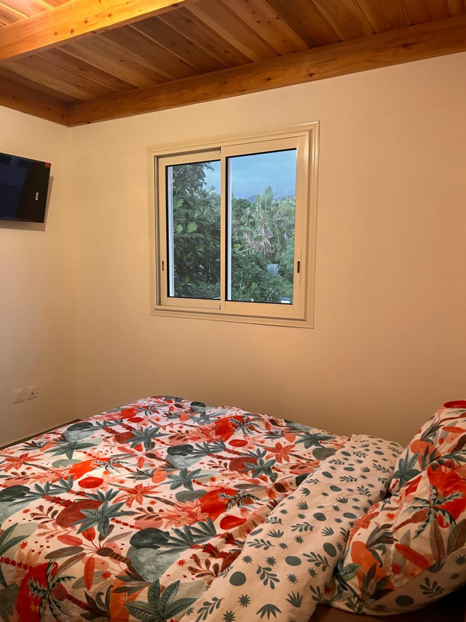 Logement Emeraude Sainte-Rose Exterior photo